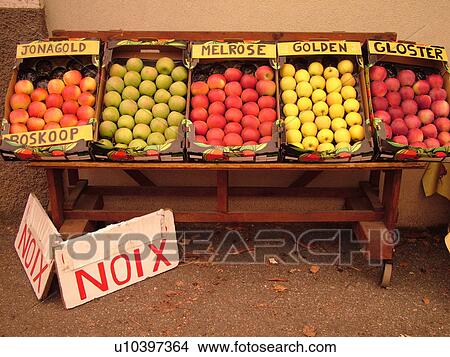 Picture -  France, Europe, Alsace, Mittelwihr, Haut-Rhin, L'Alsace Wine Region, Route du Vin, farmers market, Gloster, Golden, Melrose, Jonagold, Roskoop apple. Fotosearch