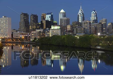 Stock Image -  Philadelphia, PA, Pennsylvania, Schuylkill River, Downtown Skyline, I-76, evening, reflection. Fotosearch