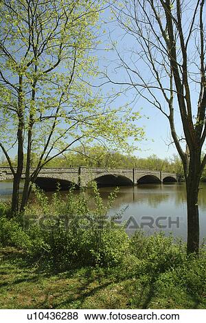 Stock Photo -  Princeton, NJ, New Jersey, Carnegie Lake, Washington Bridge. Fotosearch