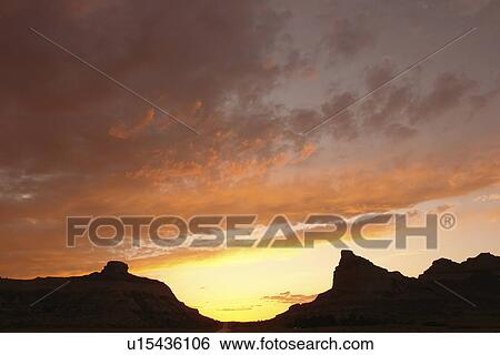 Stock Photograph -  Scotts Bluff National Monument, NE, Nebraska, sunset. Fotosearch