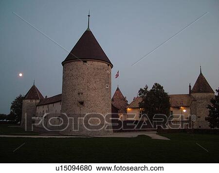 Stock Image -  Switzerland, Europe, Vaud, La Cote, Rolle, Chateau de Rolle, full moon. Fotosearch
