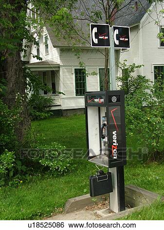 Stock Photograph -  telephone booth, Verizon. Fotosearch