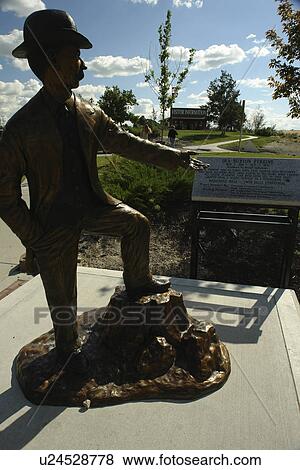Twin Falls, ID, Idaho, Perrine Memorial Bridge, Snake River Canyon at Buzz Langdon Visitor Center, Ira Burton Perrine Statue View Large Photo Image Stock Photo - Twin Falls, ID, Idaho, Perrine Memorial Bridge, Snake River Canyon at Buzz Langdon Visitor Center, Ira Burton Perrine Statue. Fotosearch