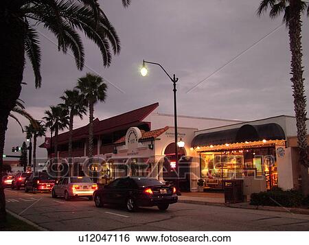 Stock Photograph -  Venice, FL, Florida, downtown, upscale boutiques, galleries, restaurants, evening. Fotosearch