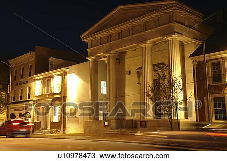 Stock Image -  West Chester, PA, Pennsylvania, Chester County, Wachovia Bank, downtown, evening. Fotosearch