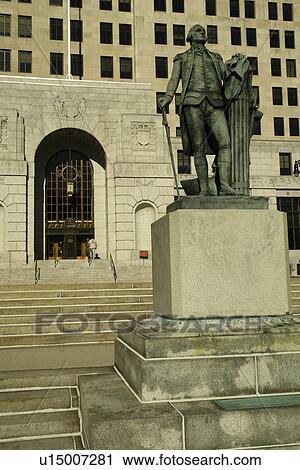 Stock Image -  Albany, NY, New York, Alfred E. Smith State Office Building, 1930 Art Deco, George Washington statue. Fotosearch