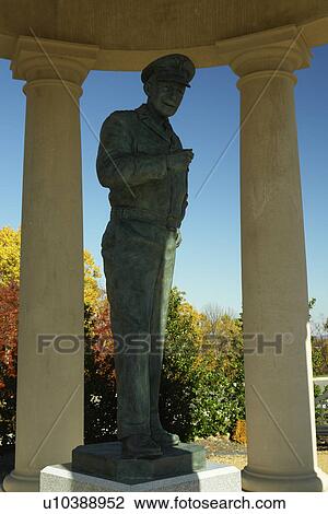 Bedford, VA, Virginia, The National D-Day Memorial, Eisenhower Statue View Large Photo Image Stock Image - Bedford, VA, Virginia, The National D-Day Memorial, Eisenhower Statue. Fotosearch