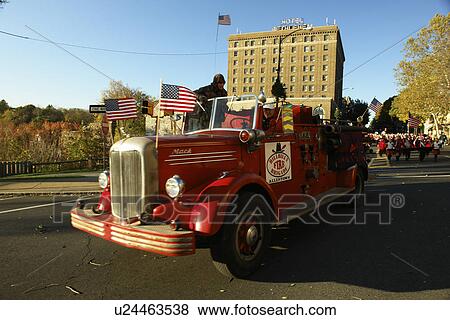 Bethlehem, PA, Pennsylvania, Thanksgiving Parade, fire engine View Large Photo Image Stock Photo - Bethlehem, PA, Pennsylvania, Thanksgiving Parade, fire engine. Fotosearch