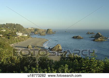 Brookings, OR, Oregon, Pacific Ocean, Pacific Coast Scenic Byway, Rt Route, Highway 101, Harris Beach State Park, Sea Stacks View Large Photo Image Stock Image - Brookings, OR, Oregon, Pacific Ocean, Pacific Coast Scenic Byway, Rt Route, Highway 101, Harris Beach State Park, Sea Stacks. Fotosearch