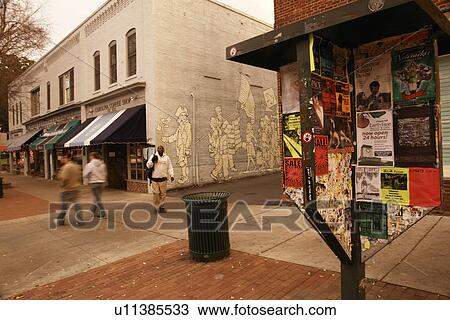Stock Image -  Chapel Hill, NC, North Carolina, Downtown. Fotosearch