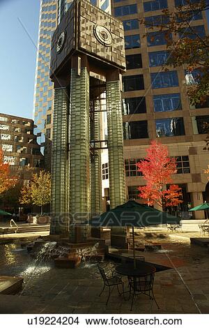 Charlotte, NC, North Carolina, Downtown, plaza, clock, autumn View Large Photo Image Picture - Charlotte, NC, North Carolina, Downtown, plaza, clock, autumn. Fotosearch