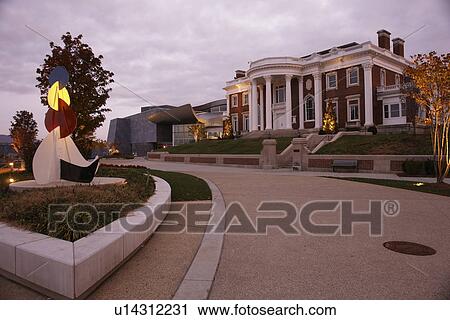 Stock Image -  Chattanooga, TN, Tennessee, Hunter Museum of American Art, evening. Fotosearch