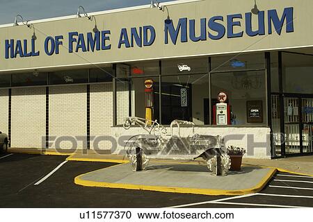 Chattanooga, TN, Tennessee, International Towing and Recovery Hall of Fame and Museum View Large Photo Image Stock Image - Chattanooga, TN, Tennessee, International Towing and Recovery Hall of Fame and Museum. Fotosearch