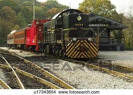 Picture -  Chattanooga, TN, Tennessee, Tennessee Valley Railroad, train, station. Fotosearch