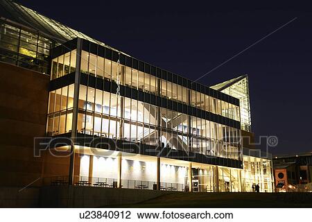 Stock Image -  Chattanooga, TN, Tennessee, Tennessee Aquarium, evening. Fotosearch
