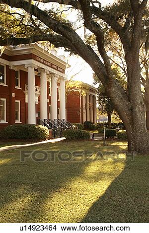 Conway, SC, South Carolina, downtown, Horry County Court House View Large Photo Image Picture - Conway, SC, South Carolina, downtown, Horry County Court House. Fotosearch