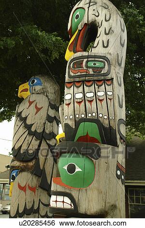 Duncan, British Columbia, Canada, Vancouver Island, Totem poles View Large Photo Image Stock Photograph - Duncan, British Columbia, Canada, Vancouver Island, Totem poles. Fotosearch