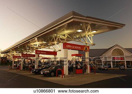 Stock Image -  Gap, PA, Pennsylvania, Pennsylvania Dutch Country, Wawa Convenience Store, market, gas station, evening. Fotosearch