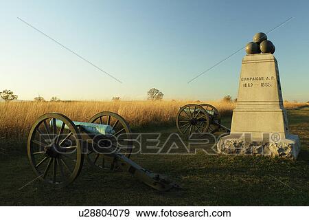 Stock Photo -  Gettysburg, PA, Pennsylvania, Gettysburg National Military Park, cannons. Fotosearch