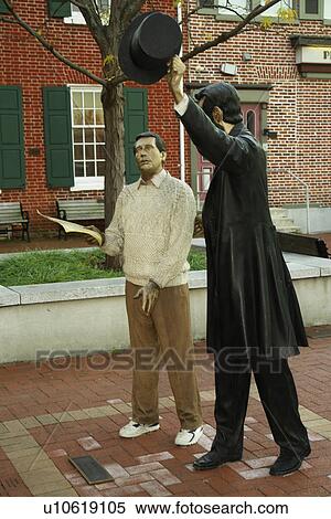 Stock Photography -  Gettysburg, PA, Pennsylvania, downtown, Abraham Lincoln Statue. Fotosearch