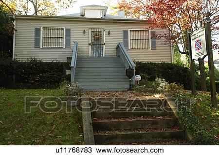 Greenville, SC, South Carolina, Museum & Library of Confederate History, autumn View Large Photo Image Stock Image - Greenville, SC, South Carolina, Museum & Library of Confederate History, autumn. Fotosearch