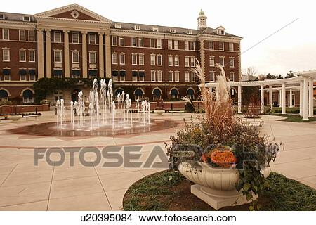 Picture -  Hyde Park/Poughkeepsie, NY, New York, The Culinary Institute of America, fountain. Fotosearch
