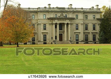 Hyde Park/Poughkeepsie, NY, New York, Vanderbilt Mansion National Historic Site View Large Photo Image Stock Photograph - Hyde Park/Poughkeepsie, NY, New York, Vanderbilt Mansion National Historic Site. Fotosearch