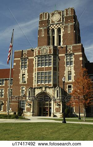 Stock Image -  Knoxville, TN, Tennessee, The University of Tennessee, autumn. Fotosearch