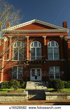Stock Image -  Lexington, VA, Virginia, Shenandoah Valley, Historic Downtown, Rockbridge County Courthouse. Fotosearch