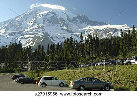 Stock Photograph -  Mt. Rainier National Park, WA, Washington, Mount Rainier, Paradise, Henry M. Jackson Visitor Center, parking lot. Fotosearch