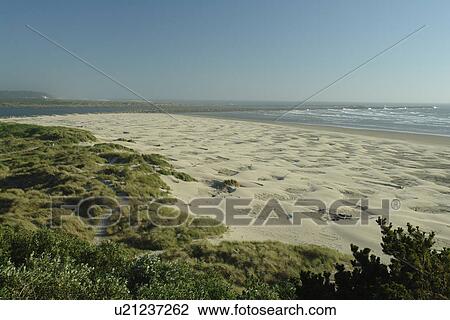 Stock Image -  Newport, OR, Oregon, Pacific Ocean, Pacific Coast Scenic Byway, Rt Route, Highway 101, beach. Fotosearch