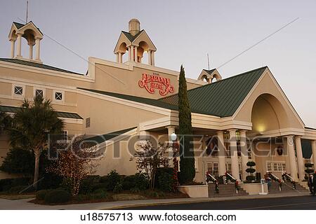 Stock Image -  North Myrtle Beach, SC, South Carolina, The Grand Strand, The Alabama Theatre, dinner theater, evening. Fotosearch
