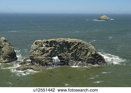 OR, Oregon, Pacific Ocean, Pacific Coast Scenic Byway, Rt Route, Highway 101, Samuel H. Boardman Scenic Corridor, Sea Stacks, arch View Large Photo Image Stock Image - OR, Oregon, Pacific Ocean, Pacific Coast Scenic Byway, Rt Route, Highway 101, Samuel H. Boardman Scenic Corridor, Sea Stacks, arch. Fotosearch