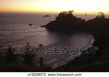 OR, Oregon, Pacific Ocean, Pacific Coast Scenic Byway, Rt Route, Highway 101, Samuel H. Boardman Scenic Corridor, Sea Stacks, sunset View Large Photo Image Stock Image - OR, Oregon, Pacific Ocean, Pacific Coast Scenic Byway, Rt Route, Highway 101, Samuel H. Boardman Scenic Corridor, Sea Stacks, sunset. Fotosearch