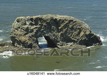 OR, Oregon, Pacific Ocean, Pacific Coast Scenic Byway, Rt Route, Highway 101, Samuel H. Boardman Scenic Corridor, Sea Stacks, arch View Large Photo Image Stock Image - OR, Oregon, Pacific Ocean, Pacific Coast Scenic Byway, Rt Route, Highway 101, Samuel H. Boardman Scenic Corridor, Sea Stacks, arch. Fotosearch