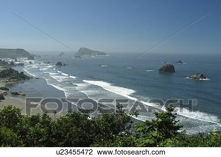 Stock Image -  OR, Oregon, Pacific Ocean, Pacific Coast Scenic Byway, Rt Route, Highway 101, Samuel H. Boardman Scenic Corridor, Sea Stacks. Fotosearch