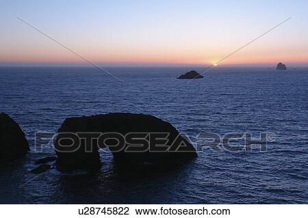 OR, Oregon, Pacific Ocean, Pacific Coast Scenic Byway, Rt Route, Highway 101, Samuel H. Boardman Scenic Corridor, Sea Stacks, sunset View Large Photo Image Stock Image - OR, Oregon, Pacific Ocean, Pacific Coast Scenic Byway, Rt Route, Highway 101, Samuel H. Boardman Scenic Corridor, Sea Stacks, sunset. Fotosearch