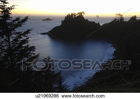 OR, Oregon, Pacific Ocean, Pacific Coast Scenic Byway, Rt Route, Highway 101, Samuel H. Boardman Scenic Corridor, Sea Stacks, sunset View Large Photo Image Stock Photograph - OR, Oregon, Pacific Ocean, Pacific Coast Scenic Byway, Rt Route, Highway 101, Samuel H. Boardman Scenic Corridor, Sea Stacks, sunset. Fotosearch