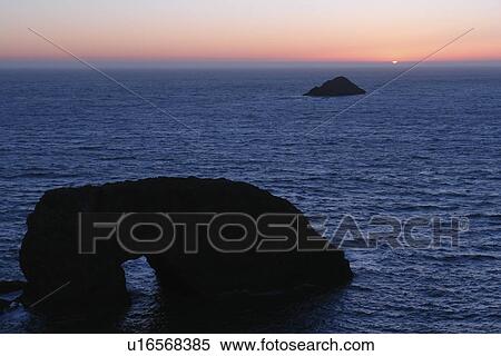 OR, Oregon, Pacific Ocean, Pacific Coast Scenic Byway, Rt Route, Highway 101, Samuel H. Boardman Scenic Corridor, Sea Stacks, sunset View Large Photo Image Stock Photography -  OR, Oregon, Pacific Ocean, Pacific Coast Scenic Byway, Rt Route, Highway 101, Samuel H. Boardman Scenic Corridor, Sea Stacks, sunset. Fotosearch