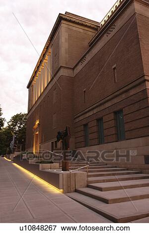 Stock Photo -  Portland, OR, Oregon, downtown, Art Museum, evening. Fotosearch