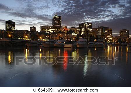 Portland, OR, Oregon, Willamette River, downtown, skyline, Riverplace Marina, evening View Large Photo Image Stock Image - Portland, OR, Oregon, Willamette River, downtown, skyline, Riverplace Marina, evening. Fotosearch