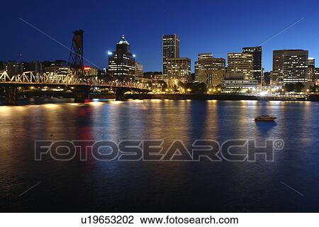 Portland, OR, Oregon, Willamette River, downtown, skyline, evening View Large Photo Image Stock Image - Portland, OR, Oregon, Willamette River, downtown, skyline, evening. Fotosearch