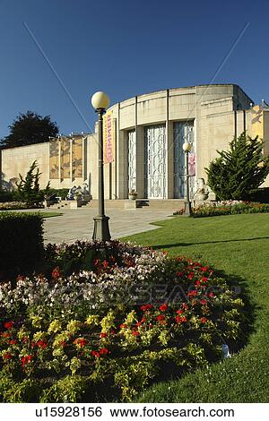 Stock Photograph -  Seattle, WA, Washington, Volunteer Park, Seattle Asian Art Museum, Capitol Hill. Fotosearch