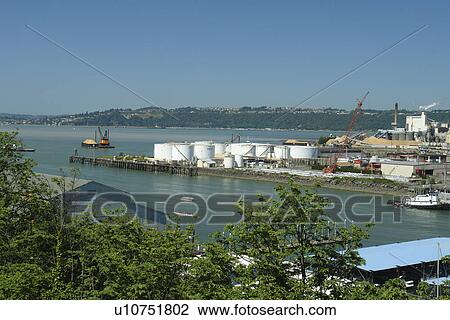 Stock Image -  Tacoma, WA, Washington, Puget Sound, Commencement Bay, Tacoma Harbor. Fotosearch