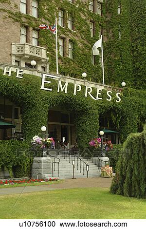 Stock Image -  Victoria, British Columbia, Canada, Vancouver Island, Inner Harbour, The Empress Hotel. Fotosearch