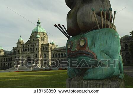 Victoria, British Columbia, Canada, Vancouver Island, Parliament Buildings, totem pole View Large Photo Image Stock Image - Victoria, British Columbia, Canada, Vancouver Island, Parliament Buildings, totem pole. Fotosearch