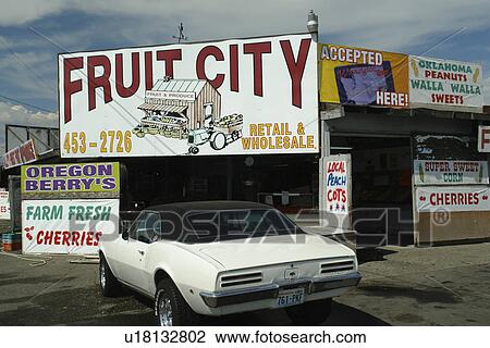 Stock Image -  Yakima, WA, Washington, Fruit City, roadside farm stand, market. Fotosearch