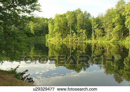 Stock Photo -  Blue Ridge Parkway, VA, Virginia, Blue Ridge Mountains, Appalachian Mts Peaks of Otter, lake, reflection. Fotosearch