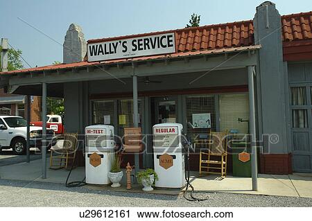 Stock Image -  Mount Airy, NC, North Carolina, Andy Griffith Show Wally's Service Station. Fotosearch