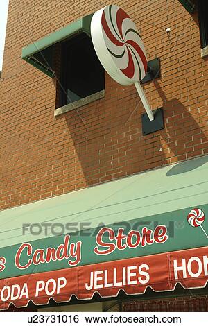 Stock Photograph -  Mount Airy, NC, North Carolina, Downtown, Opie's Candy Store. Fotosearch